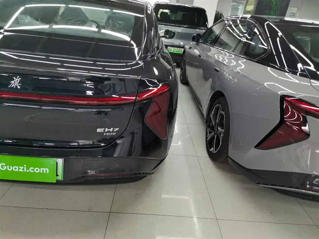 Hongqi EH7 2024 640 Pro+