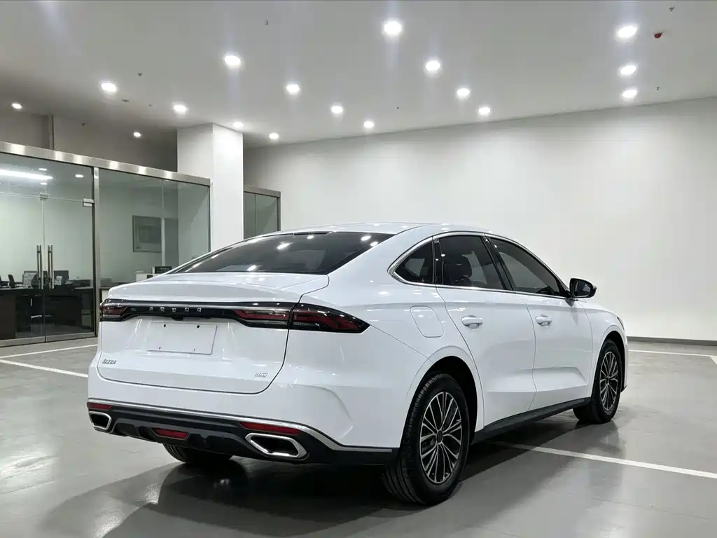 Geely Emgrand — миниатюра 7