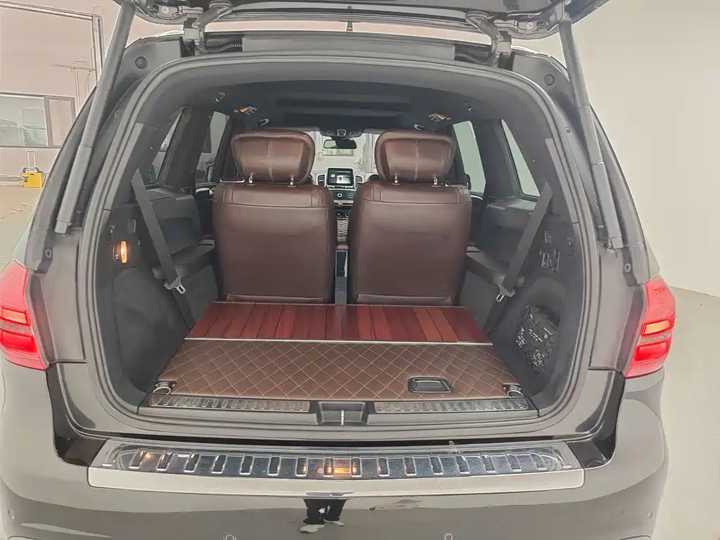 Mercedes-Benz GLS AMG — миниатюра 4