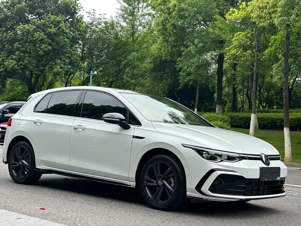 Volkswagen Golf 2022