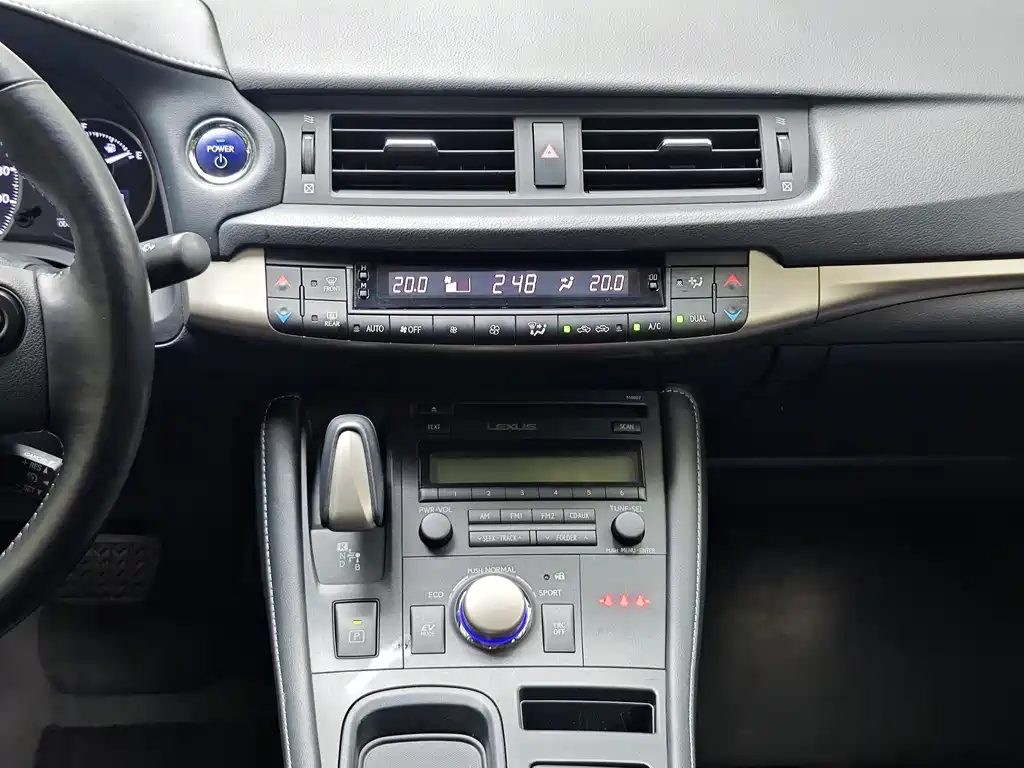 Lexus CT 2017 CT200h Elite V