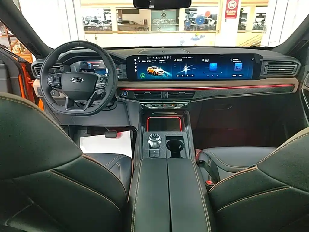 Ford Explorer — миниатюра 10