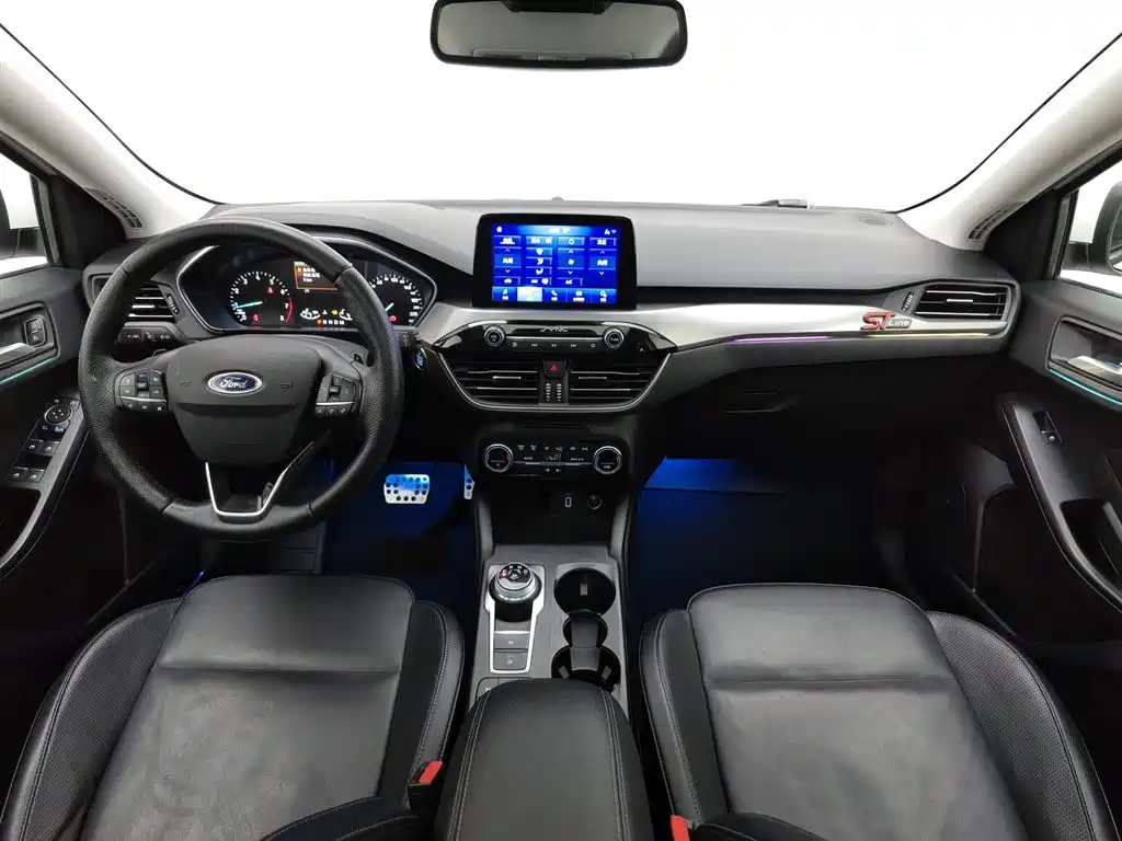Ford Focus 2019 EcoBoost 180 AT
