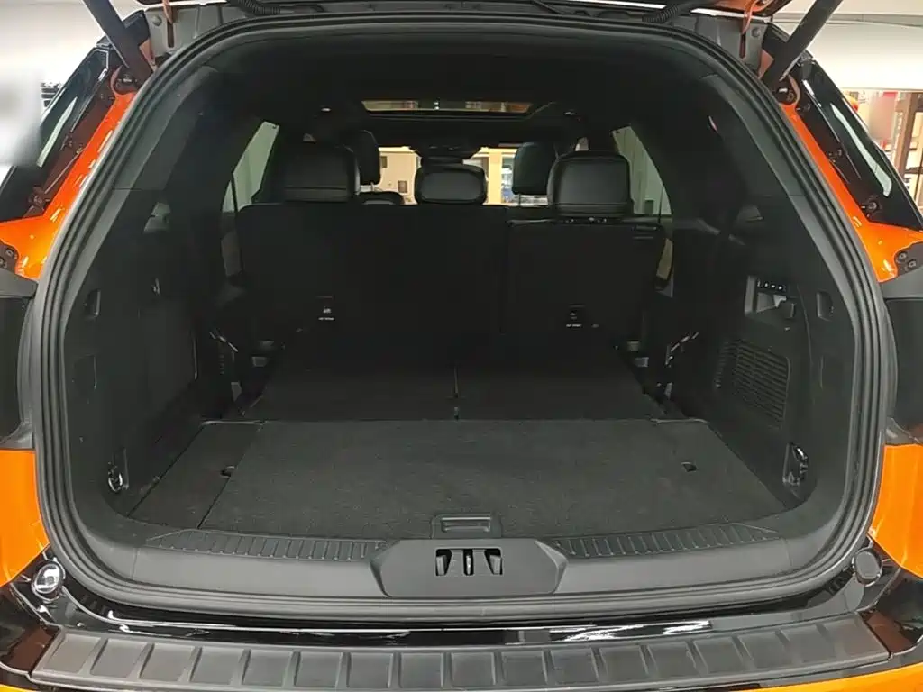Ford Explorer — миниатюра 19
