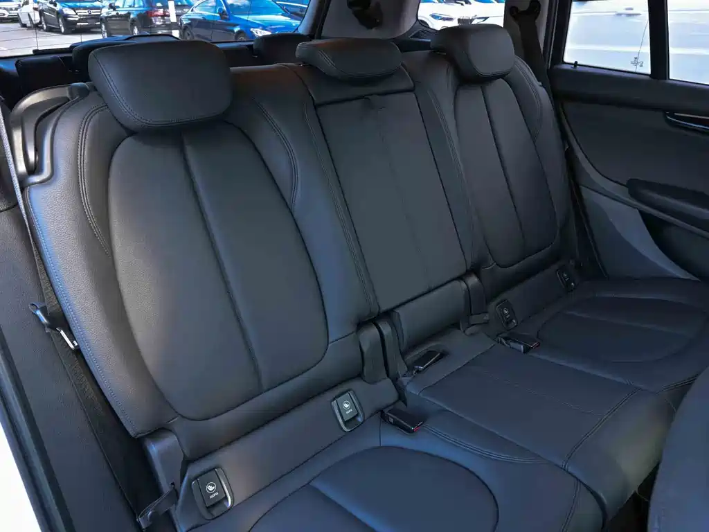 BMW 2 Series Gran Tourer — миниатюра 11