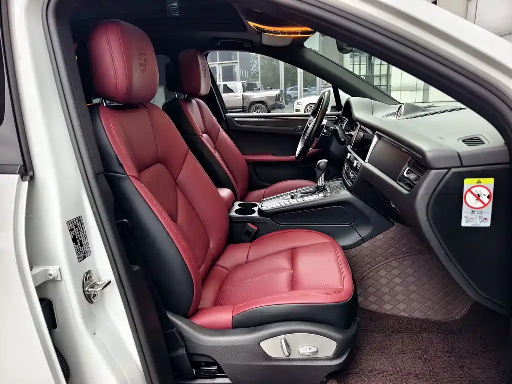 Porsche Macan — миниатюра 12