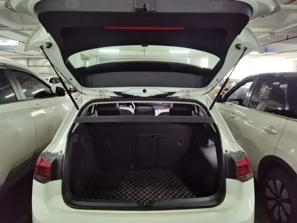 Volkswagen Golf — миниатюра 19