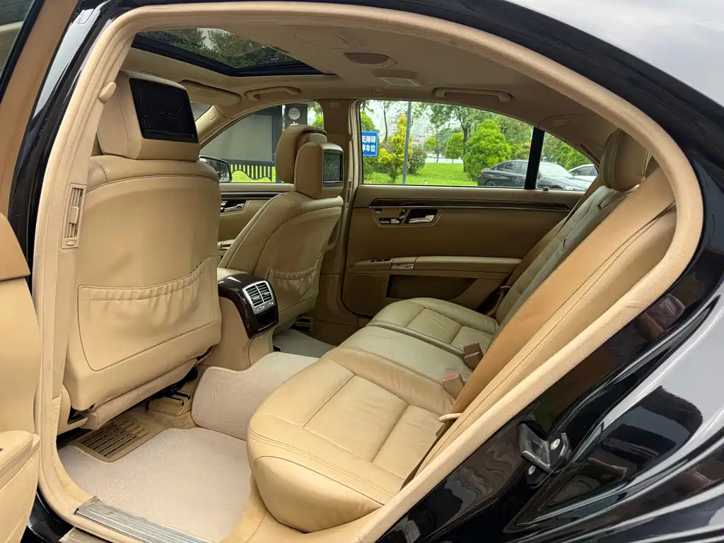 Mercedes-Benz S-Class — миниатюра 6