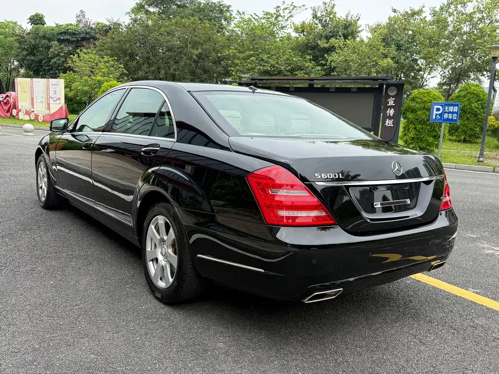 Mercedes-Benz S-Class — миниатюра 12