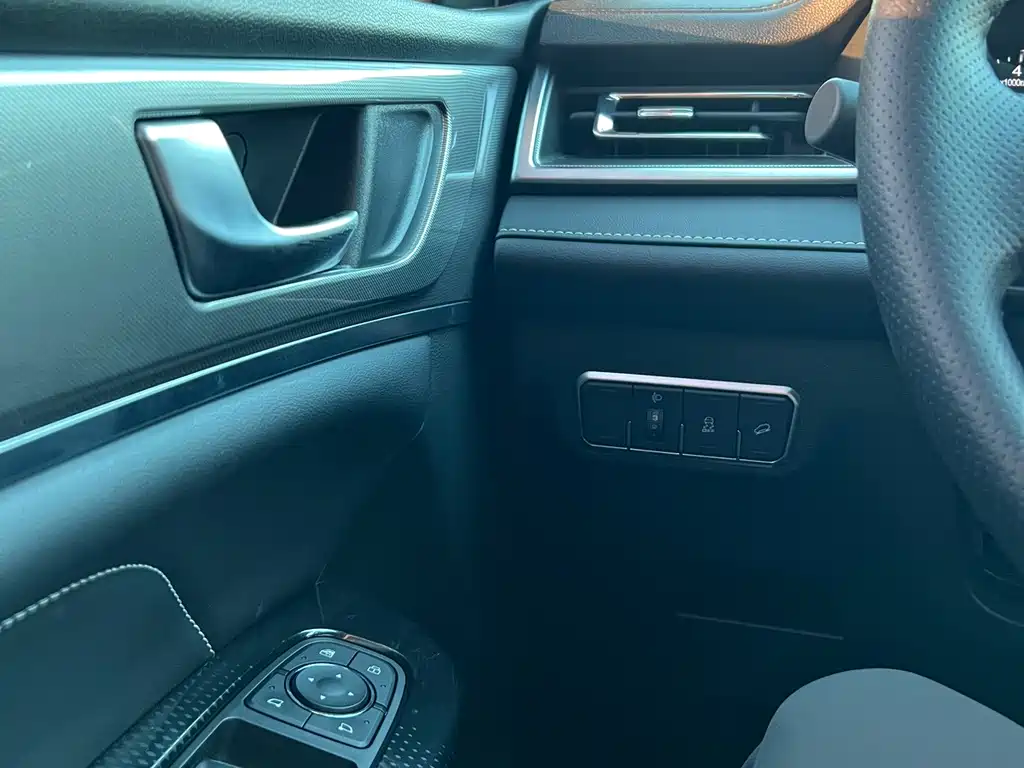 Haval M6 — миниатюра 14