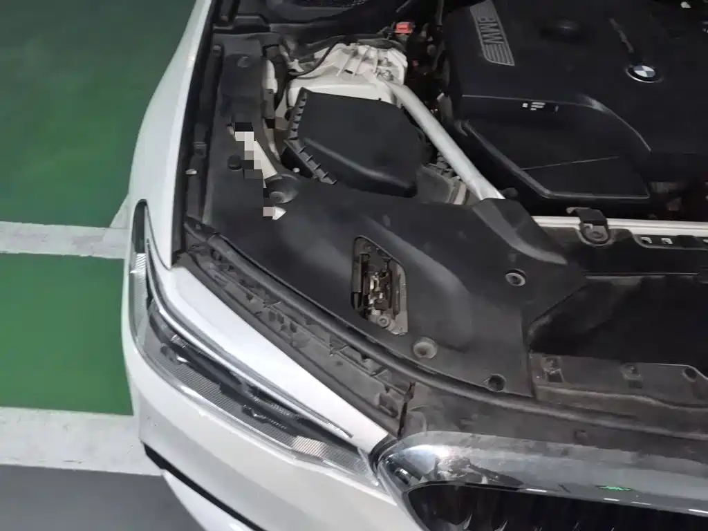 BMW 5 Series — миниатюра 20
