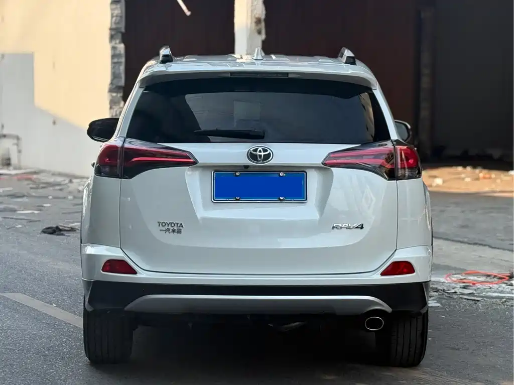 TOYOTA RAV4 RONGFANG