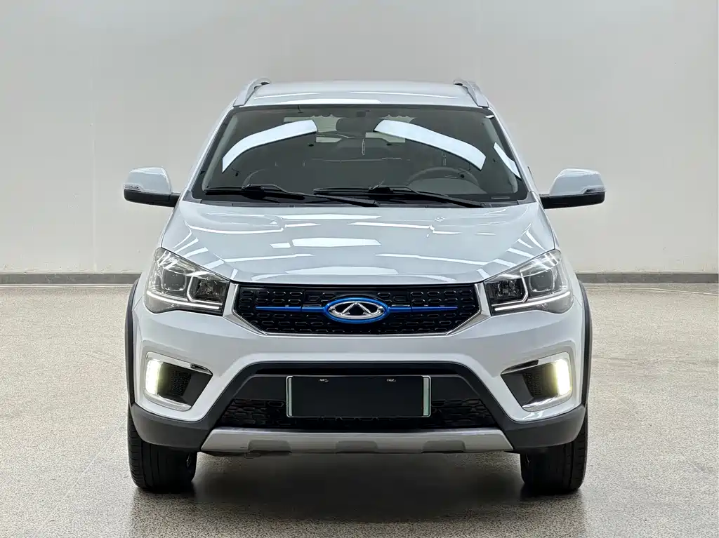 Chery New Energy Tiggo 3xe — миниатюра 2