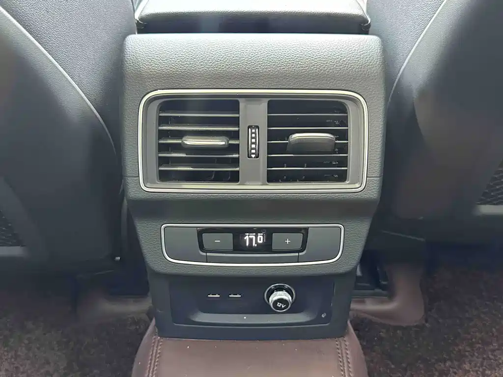 Audi Q5L — миниатюра 14