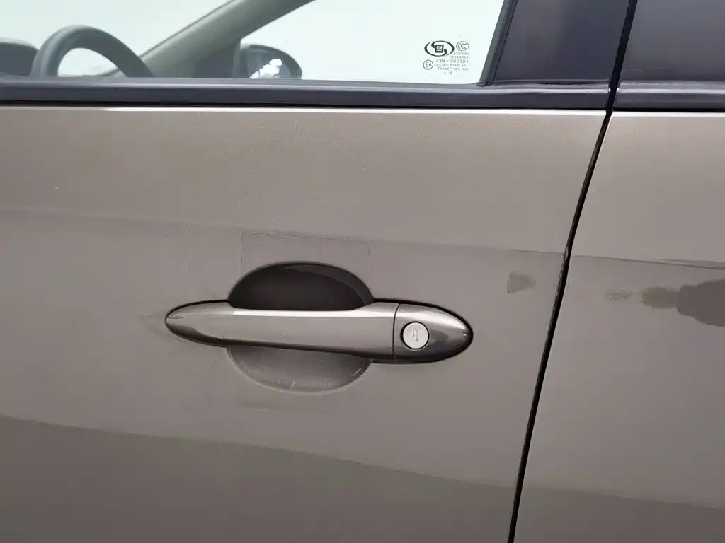 Buick Excelle — миниатюра 18