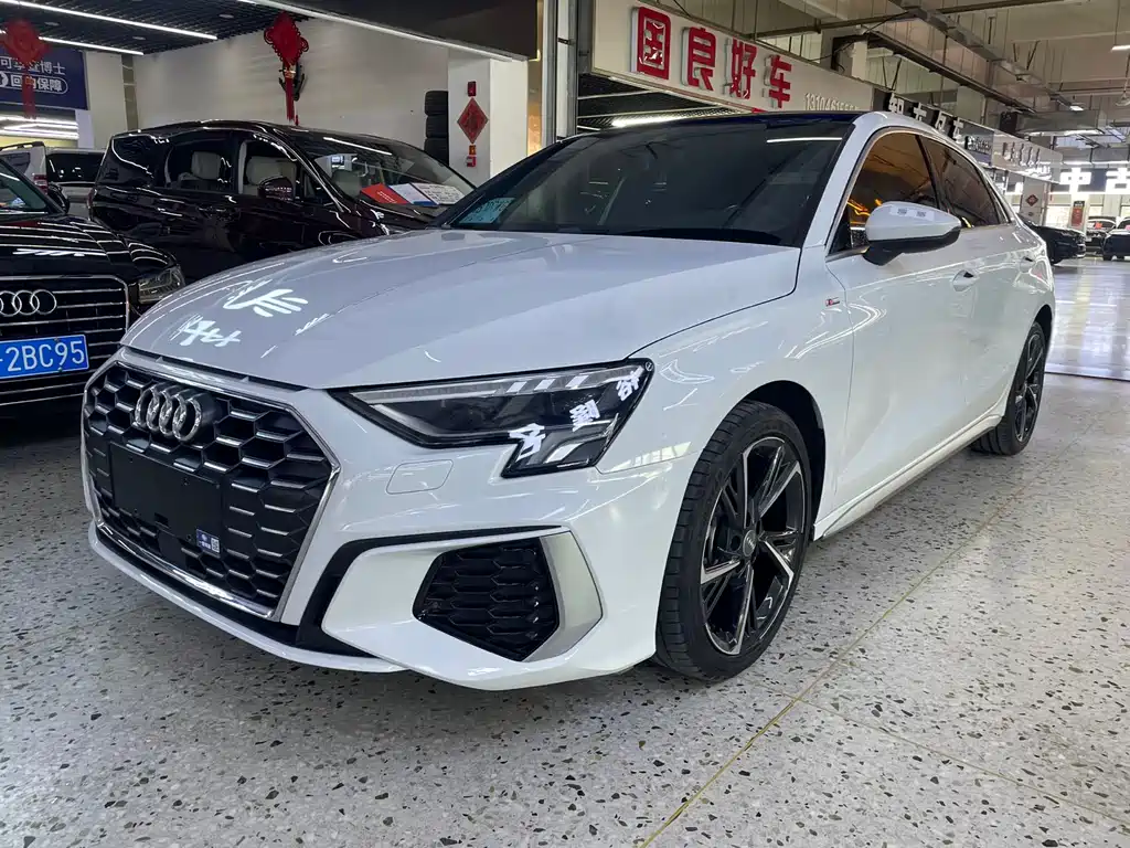 Купить Audi A3