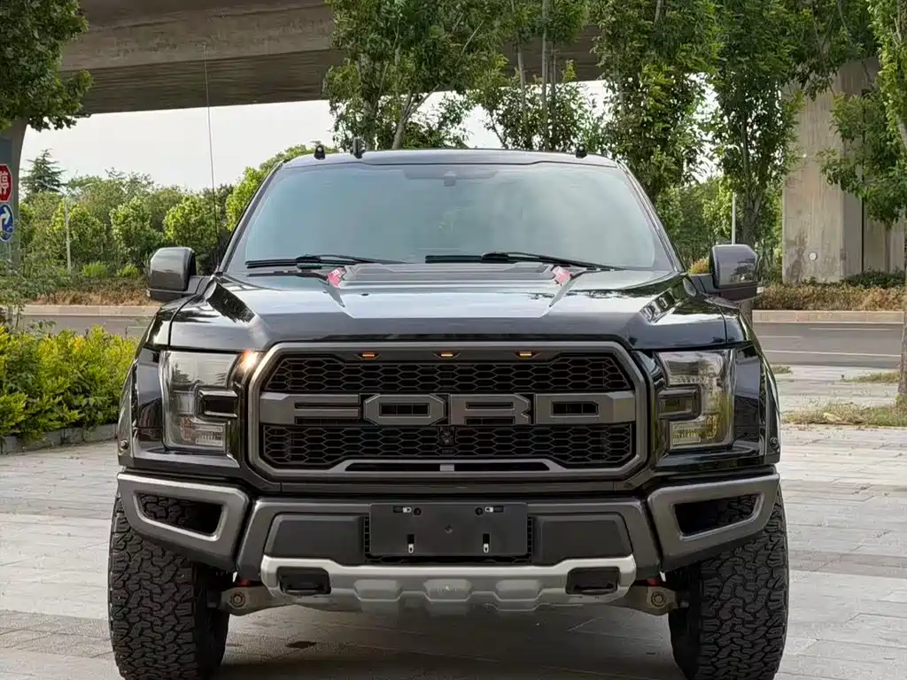 Ford F-150 Raptor 2020