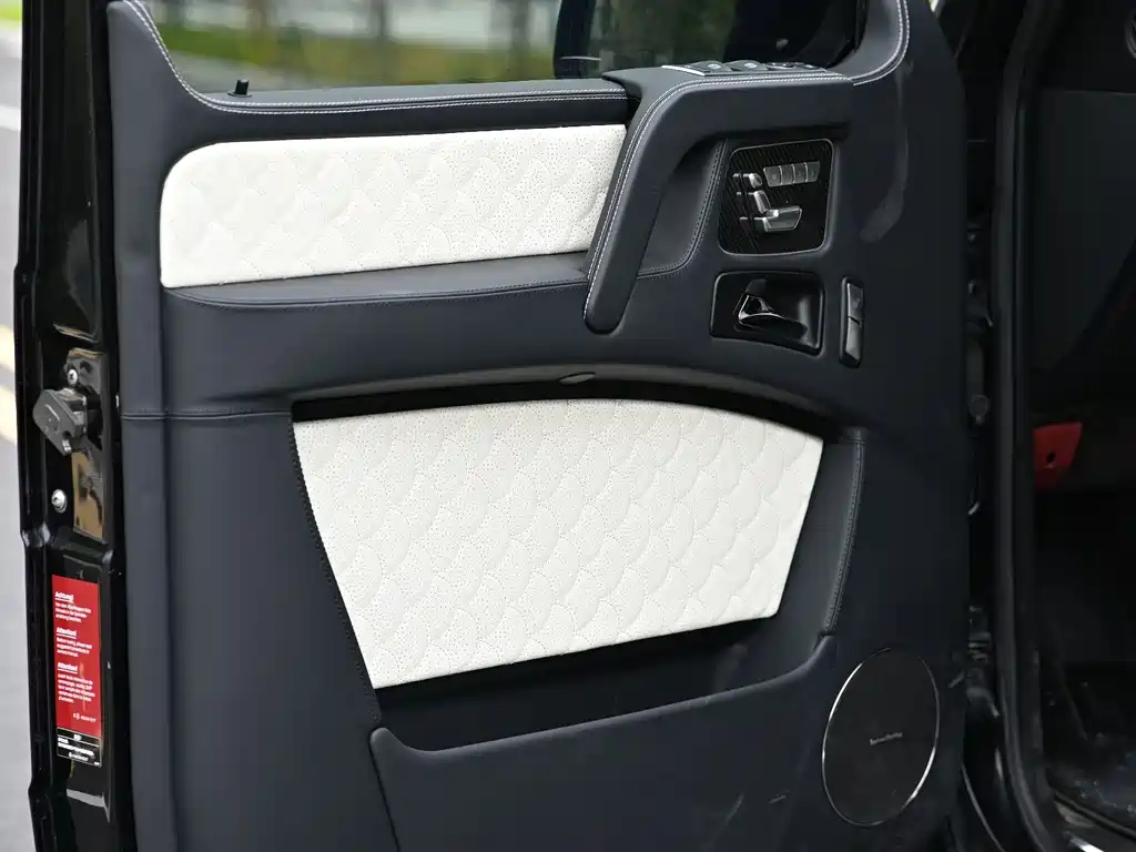 Mercedes-Benz G-Class — миниатюра 12