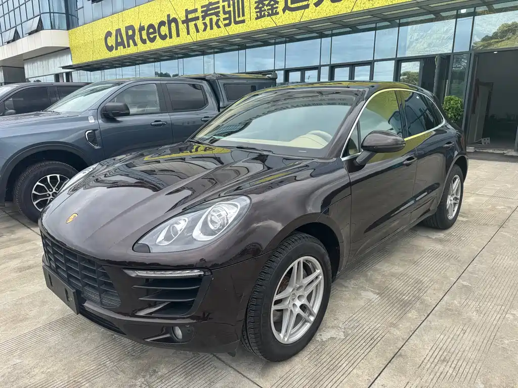 Porsche Macan 2016
