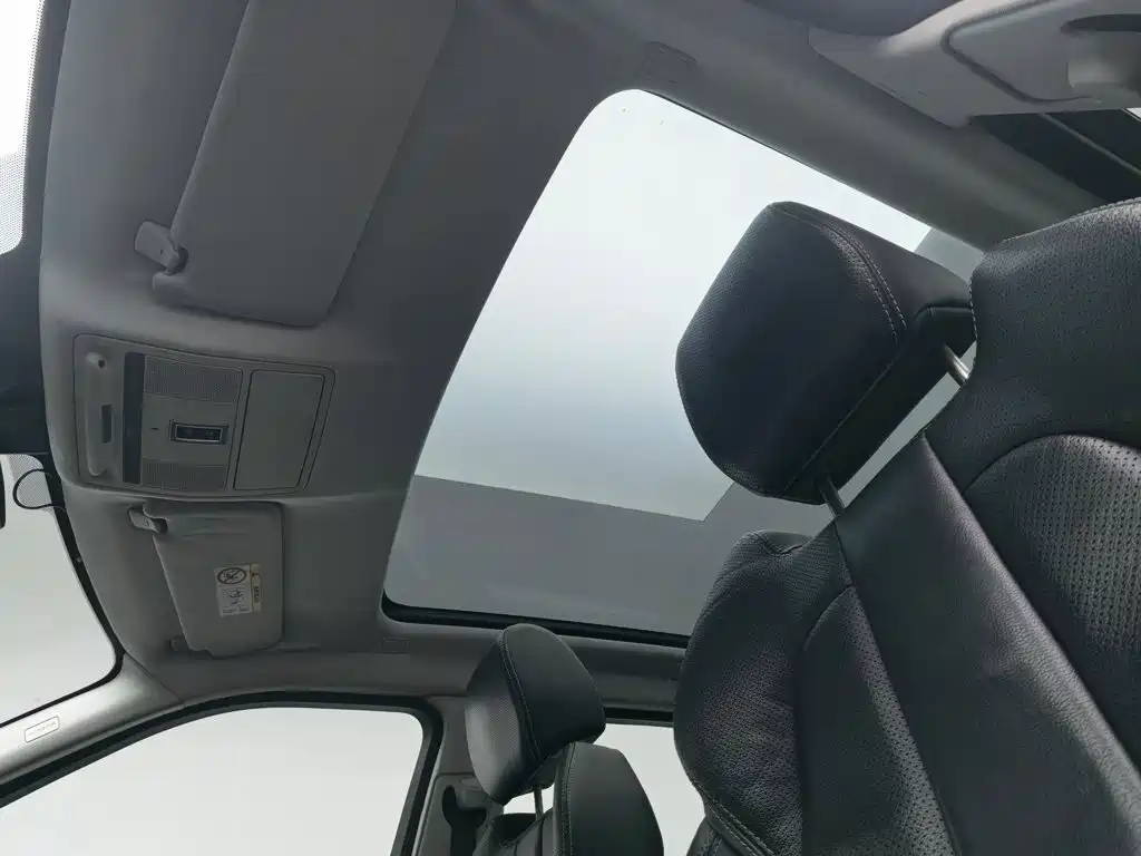 Land Rover Evoque (Import) — миниатюра 14