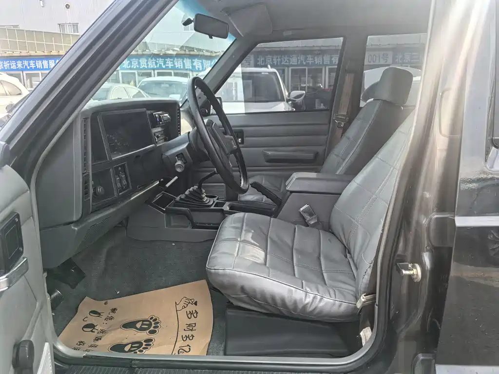 Jeep BAIC JEEP 95 2.5L