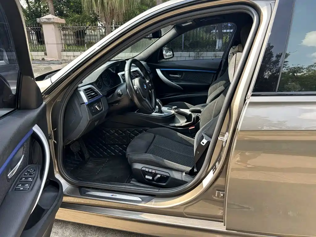 BMW 3 Series — миниатюра 4