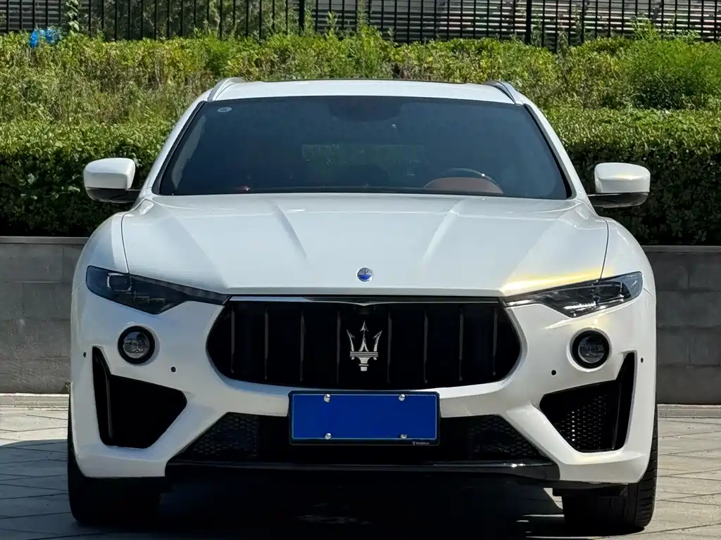 Maserati Levante — миниатюра 2