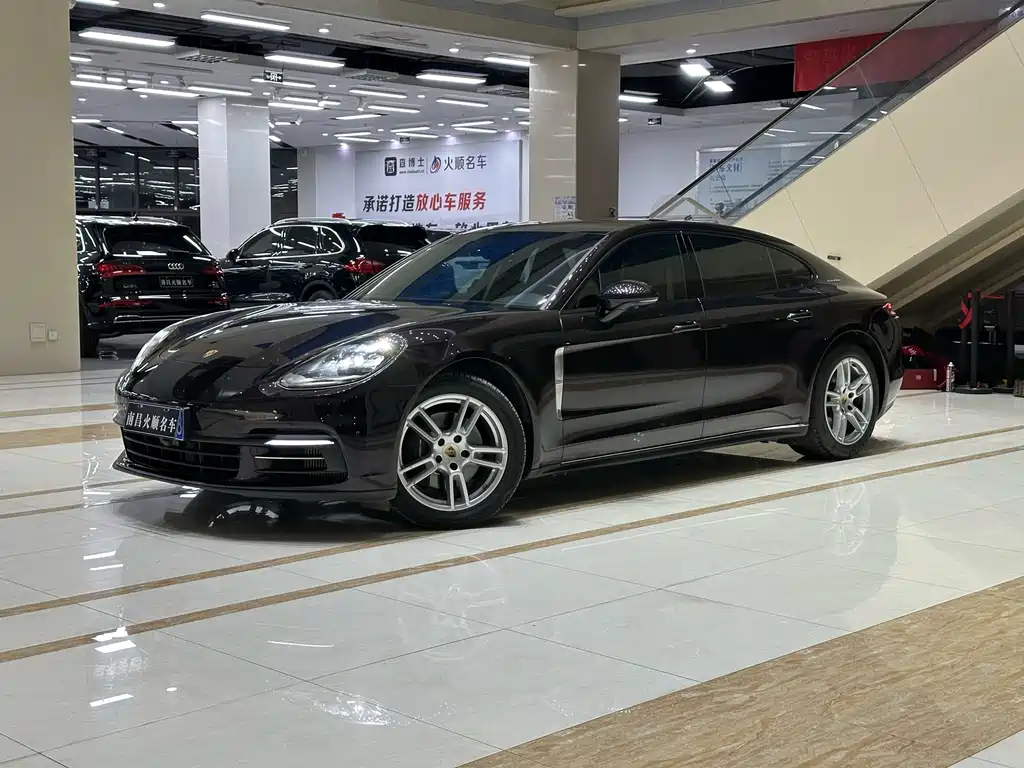 Porsche Panamera 2019