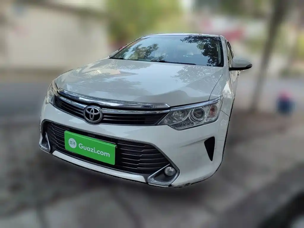 Toyota Camry — миниатюра 2