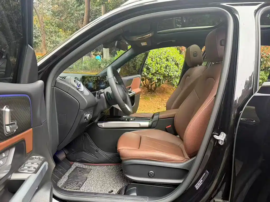Mercedes-Benz GLB 2024 GLB 220
