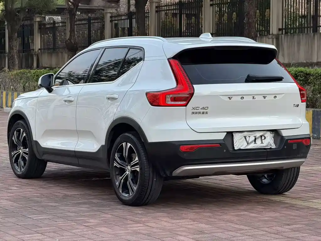 Volvo XC40 2021 T4 Luxury