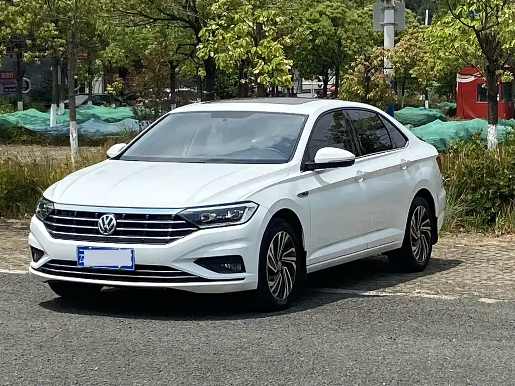 Volkswagen Sagitar 2022