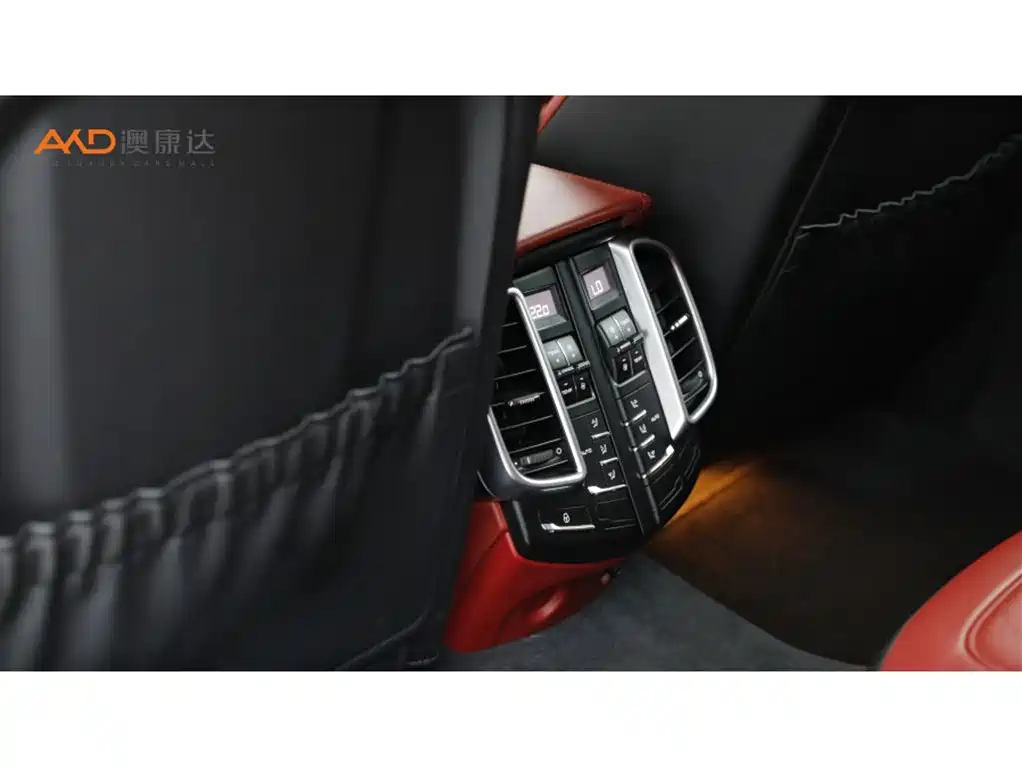 Porsche Cayenne — миниатюра 9