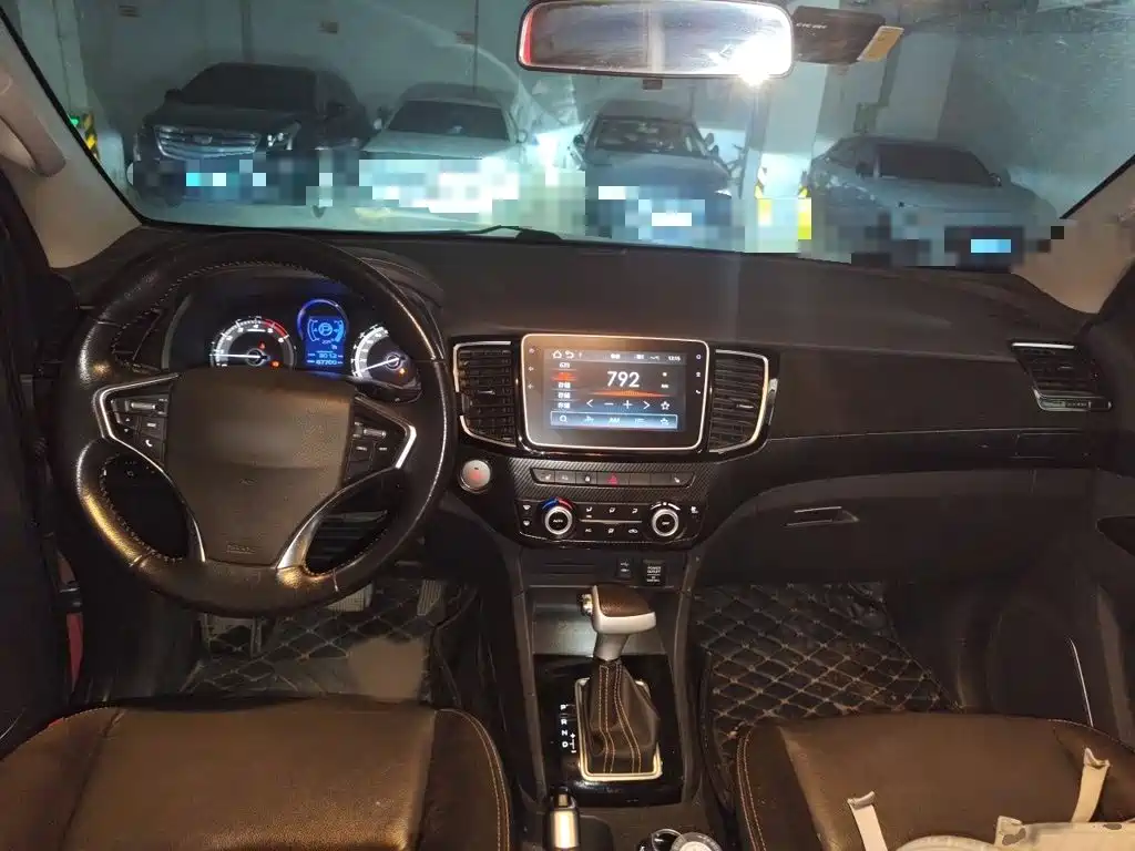 Isuzu MU-X — миниатюра 13
