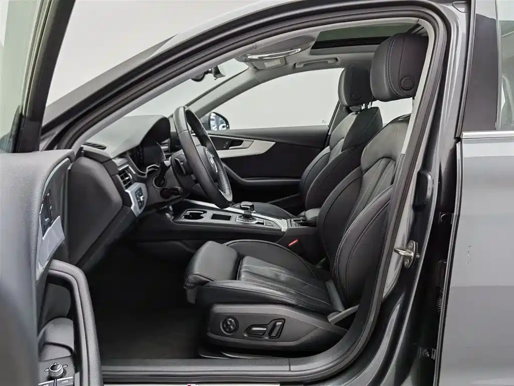 Audi A4L 2023 40 TFSI Fashion
