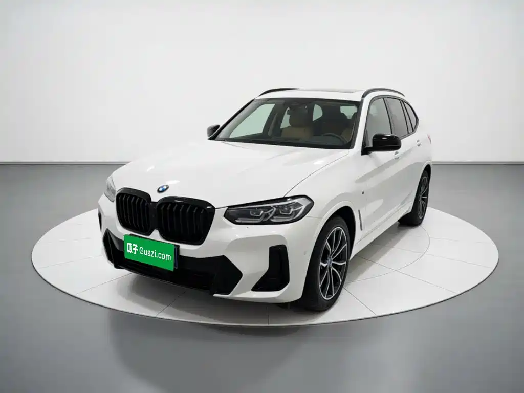 宝马X3 2022款 改款 xDrive30i 领先型 M曜夜套装 2023