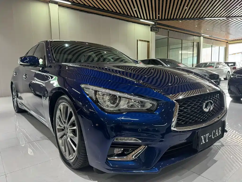 Купить Infiniti Q50L