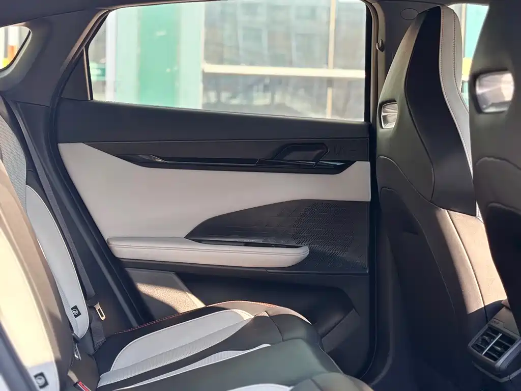 CHANGAN UNI V SMART IDD