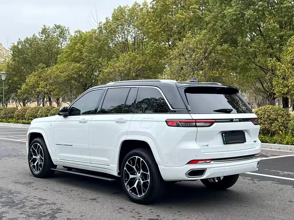 JEEP GRAND CHEROKEE 4XE