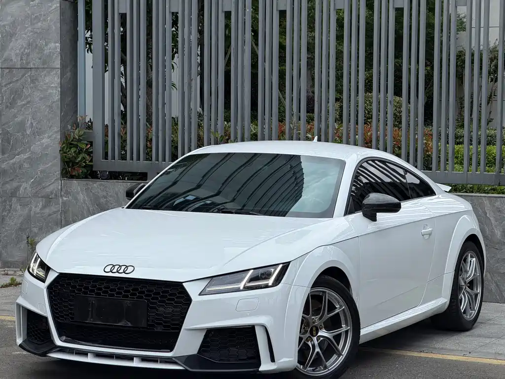 Купить Audi TT