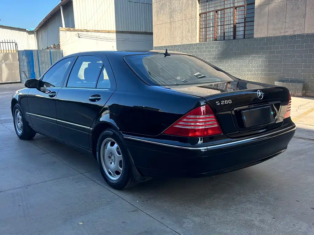Mercedes-Benz S-Class — миниатюра 6