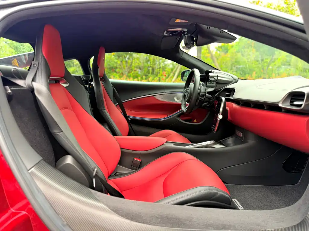 McLaren Artura — миниатюра 15