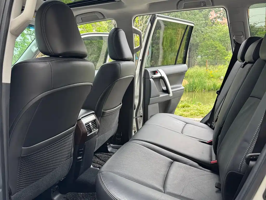Toyota Land Cruiser Prado 2016 3.5L AT TX-L