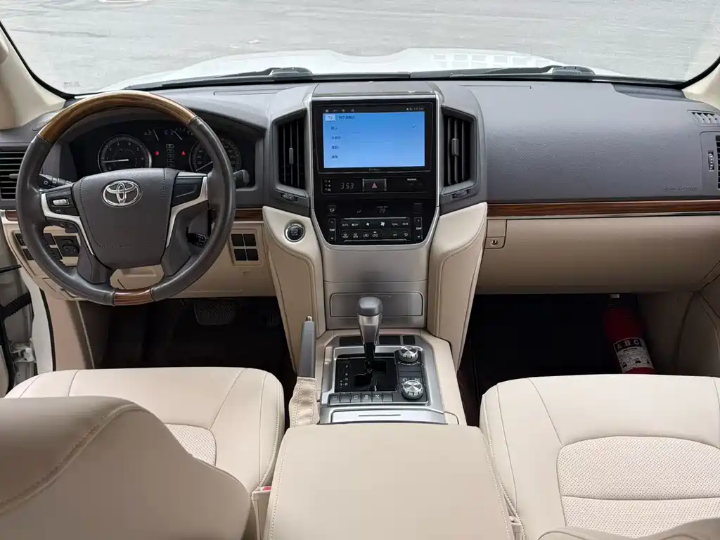 Toyota Land Cruiser 2015 4.6L V8