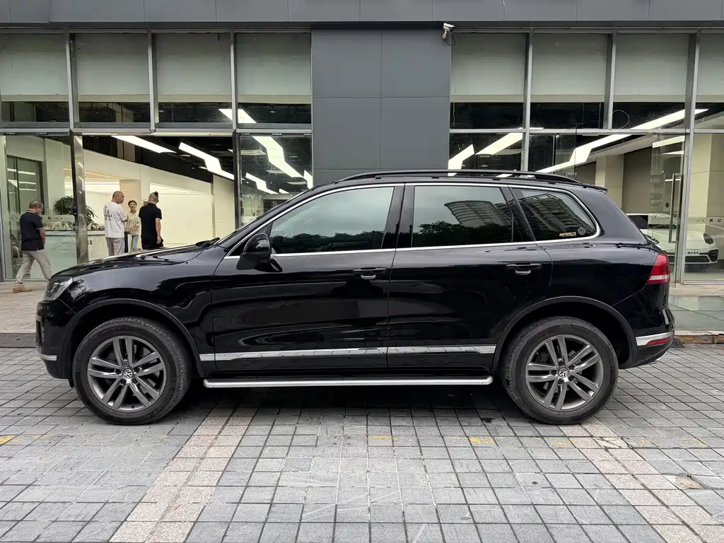 Volkswagen Touareg — миниатюра 4