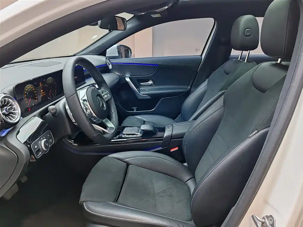 MERCEDES-BENZ A CLASS