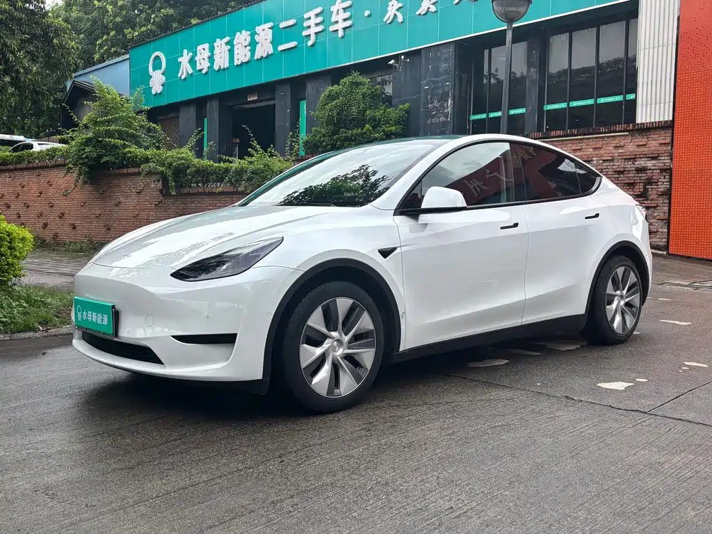 Tesla Model Y 2022 Facelift RWD Drive Dynamic Edition