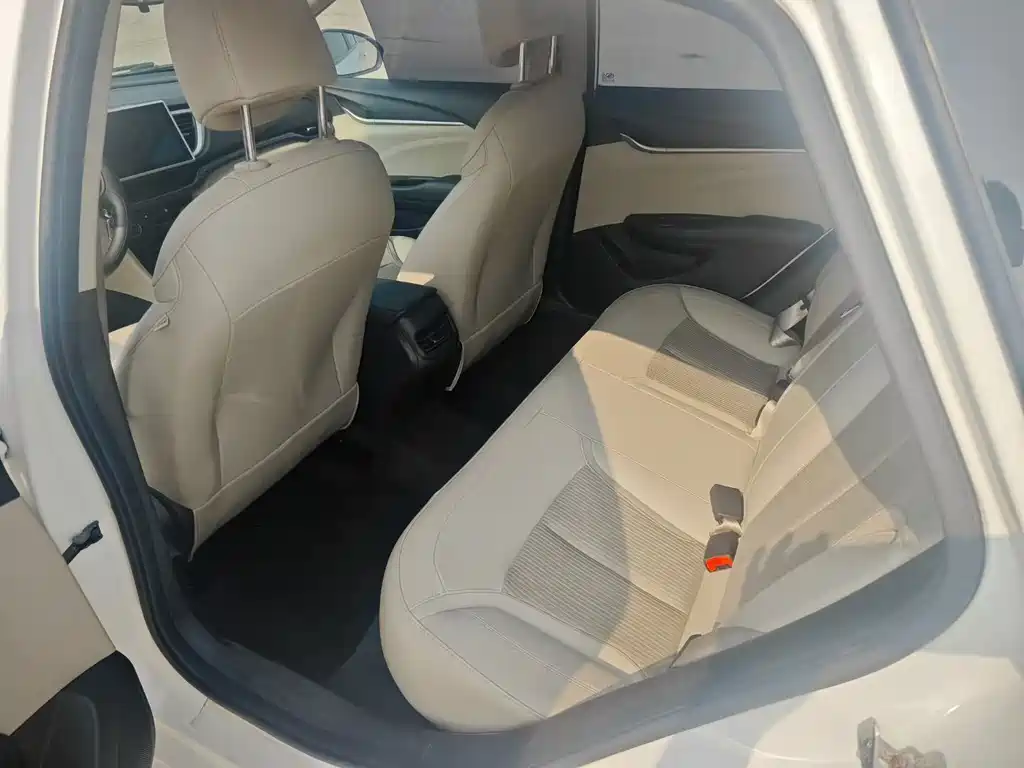 Buick Excelle — миниатюра 8