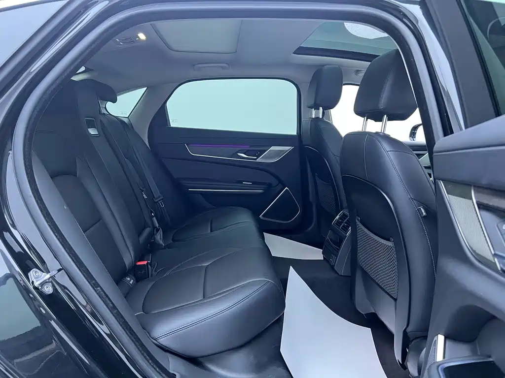 Jaguar XFL — миниатюра 12