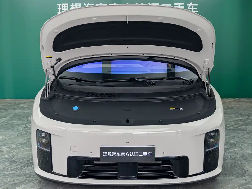 Li Auto i8 2025 Standard